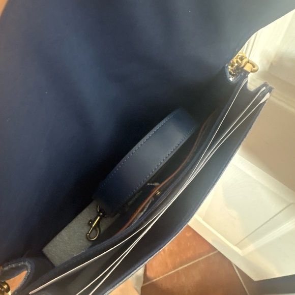 Coach Denim and Gold Chain Shoulder Bag with Matching Wallet - Picture 3 of 9